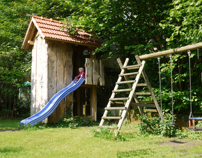 Spielplatz im Garten des Hotels Ebner